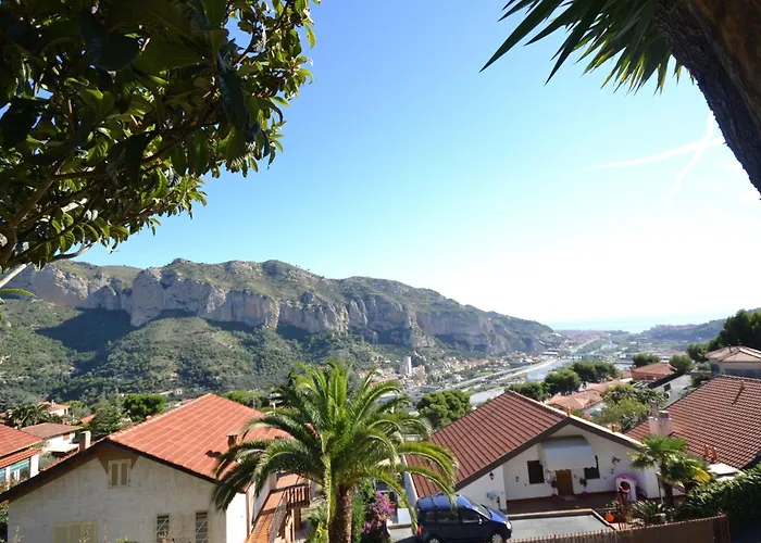 Family In French Riviera * Ventimiglia
